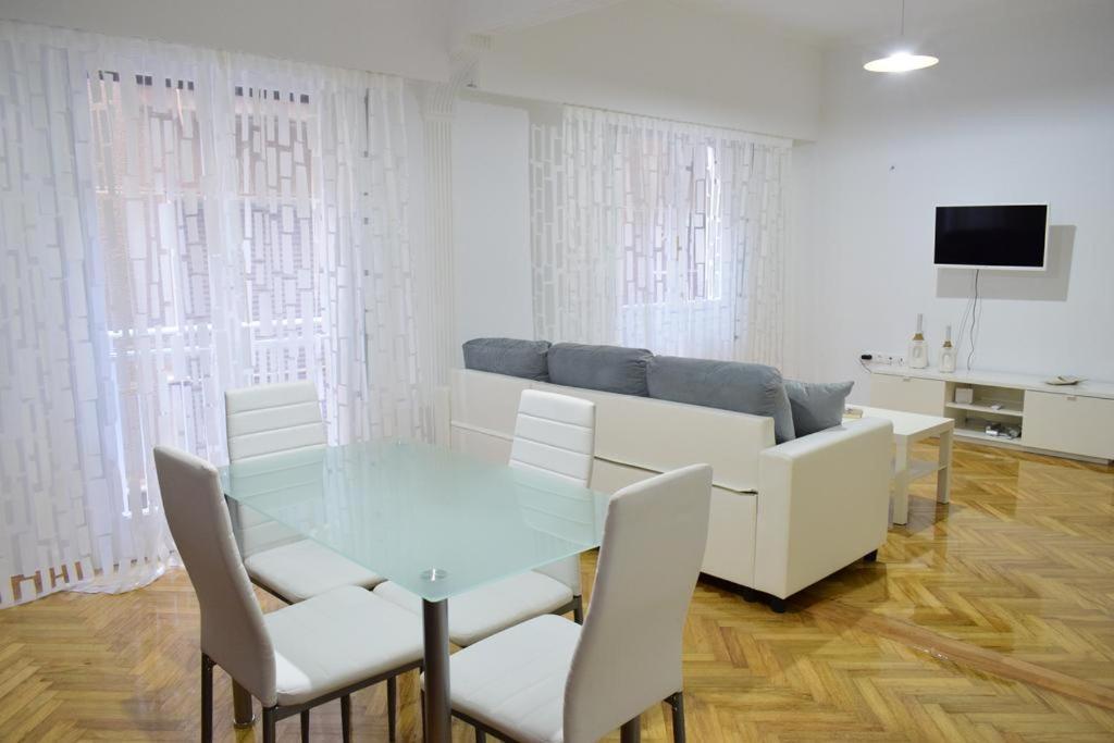 Apartament Beautiful Renovated Flat In Ateny Zewnętrze zdjęcie